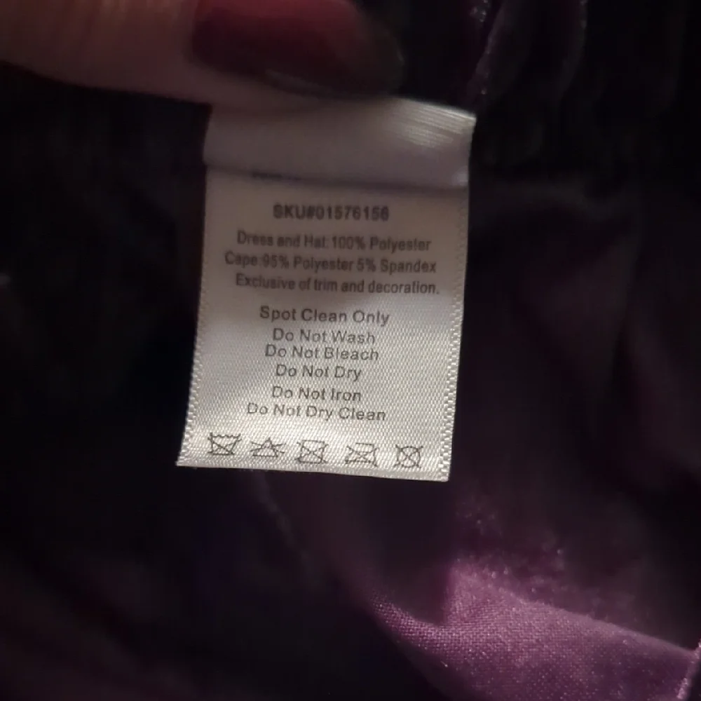 SPIRIT Plus Purple Velvet Cape with Moon & Stars - Picture 7 of 7